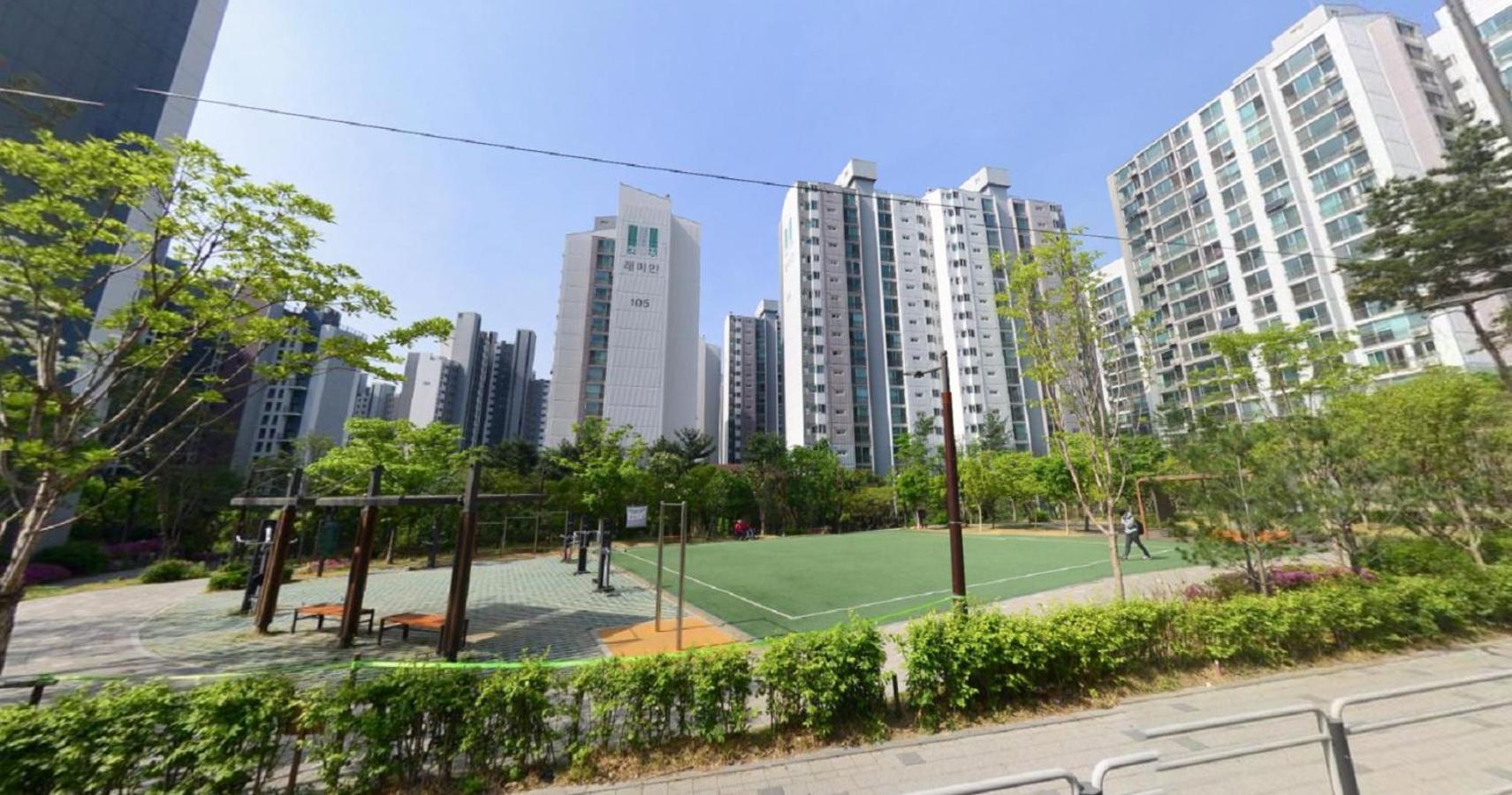 Near By Hongdae Fully Furnished, Quiet, Spacious House