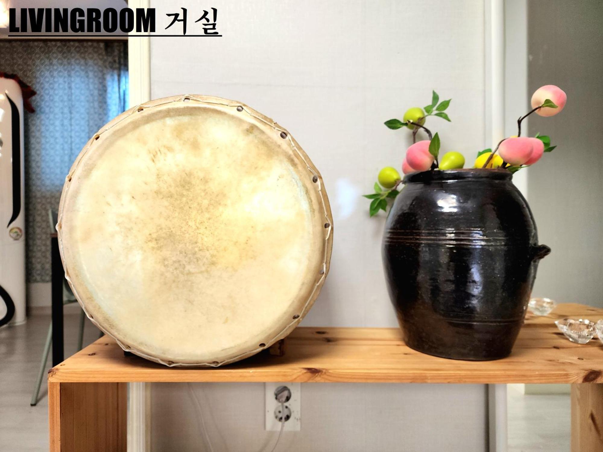 Near By Hongdae Fully Furnished, Quiet, Spacious House Apartment *