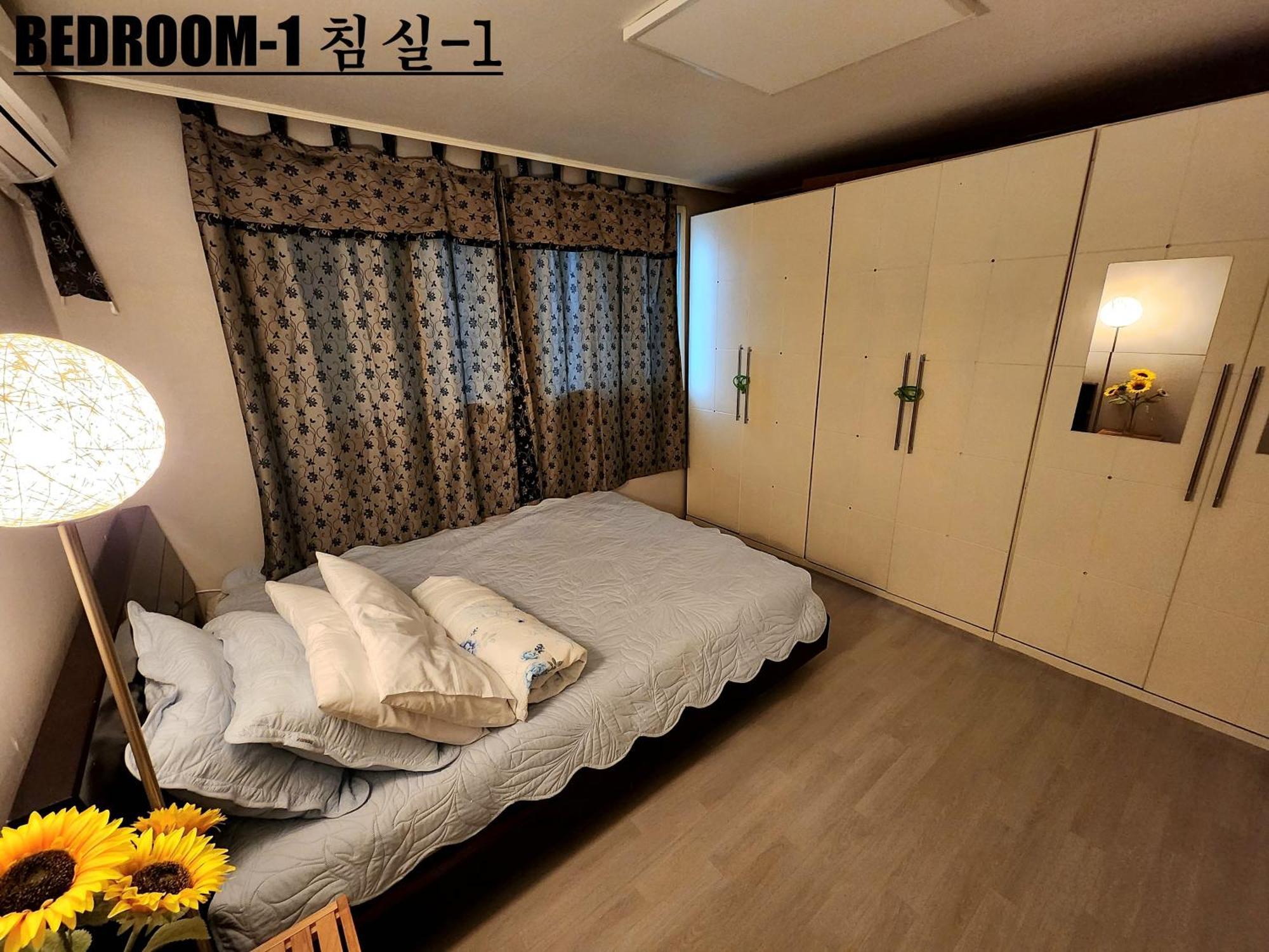 Near By Hongdae Fully Furnished, Quiet, Spacious House Apartment