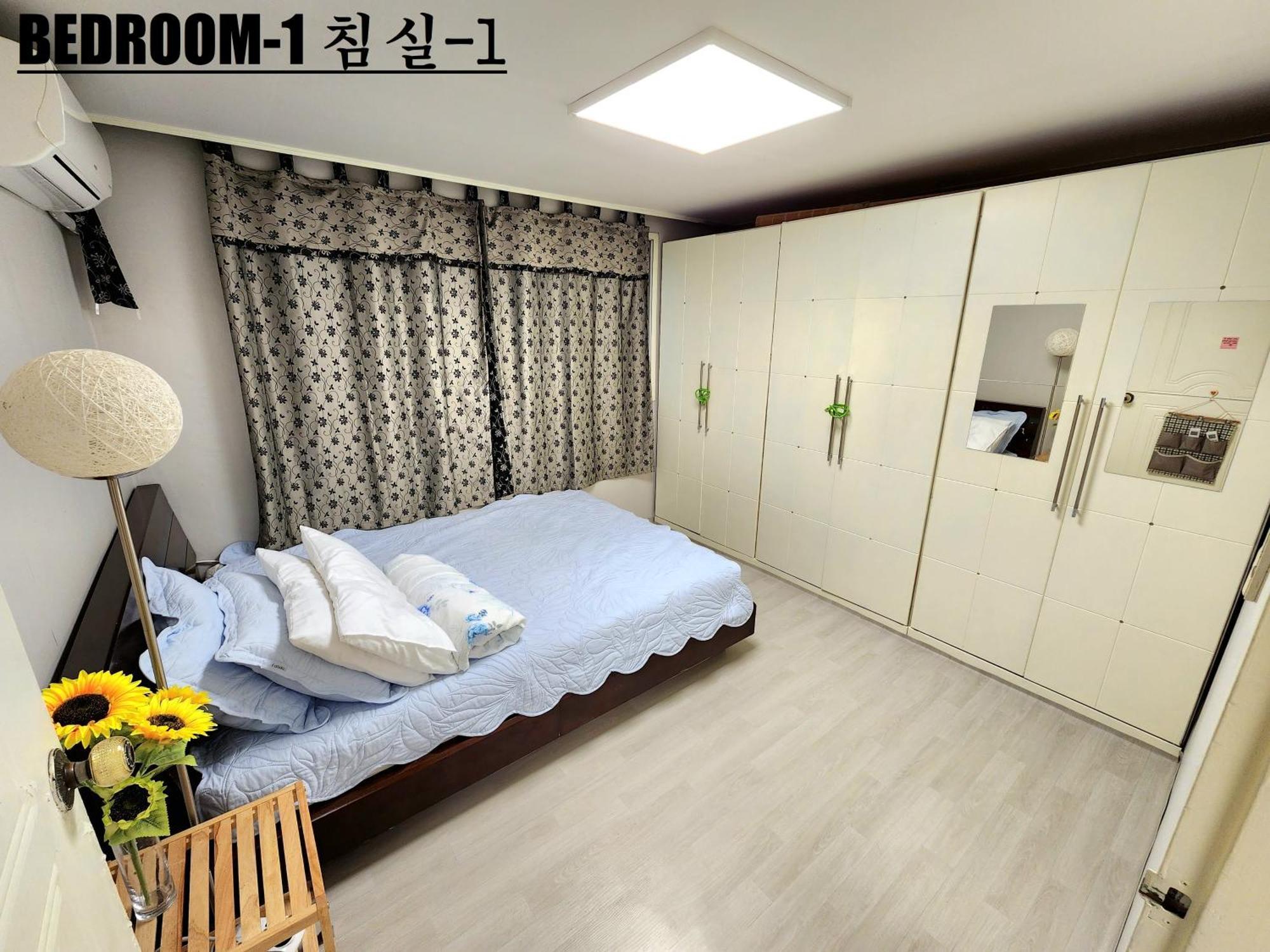 Near By Hongdae Fully Furnished, Quiet, Spacious House Seoul